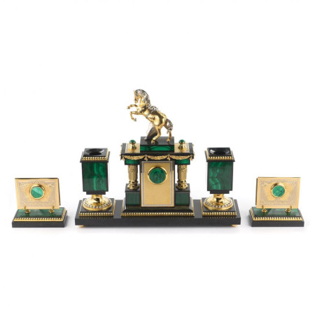 Настольный набор "Конь с попоной" из малахита Златоуст