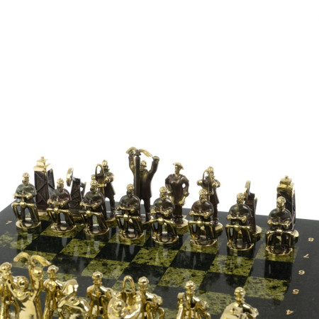 Шахматы настольные "Нефтяники" 44х44 см змеевик