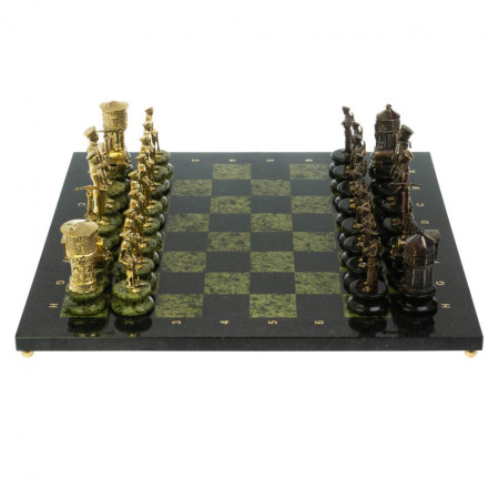 Шахматы подарочные "Железнодорожники" из бронзы и змеевика 48х48 см
